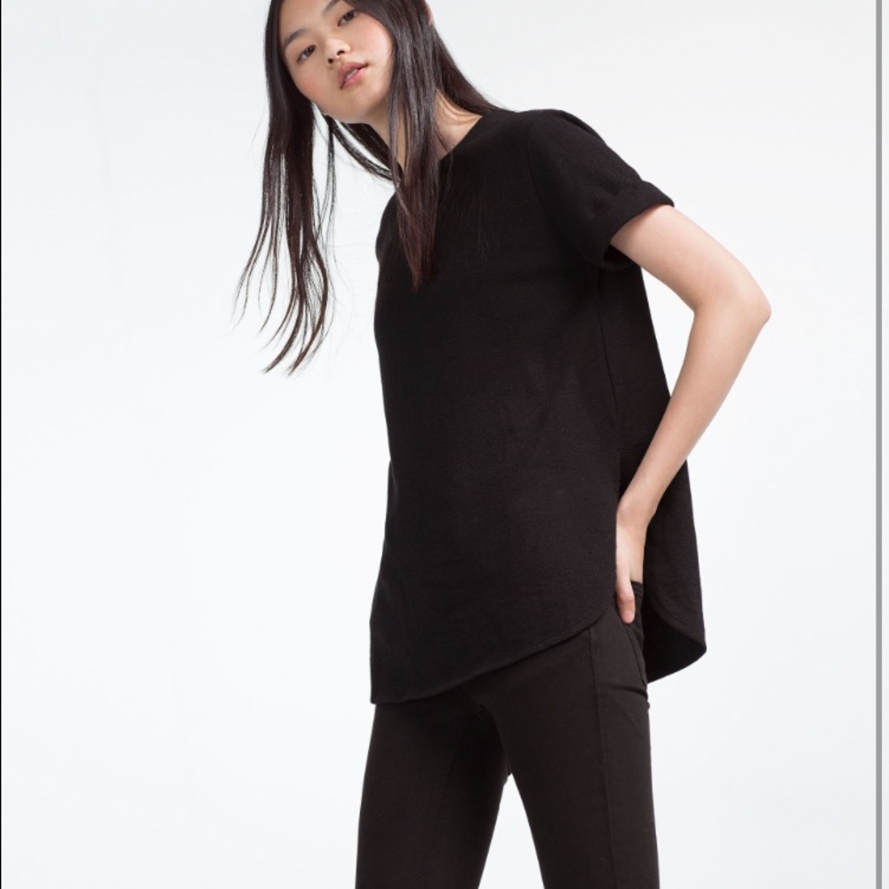 Zara 'checked t-shirt with slit sides' black M